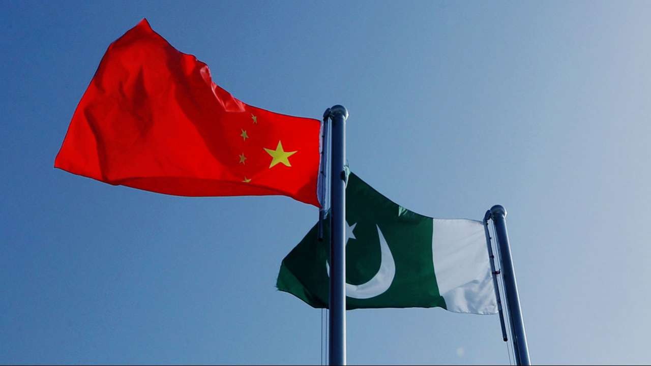 کورونا وائرس وبا کو ہتھیار کے طور استمال کرنے کےتمام سیاسی عزائم کو پاکستان مسترد کرتے ہوئے چین کے ساتھ مضبوطی سے کھڑا ہے۔